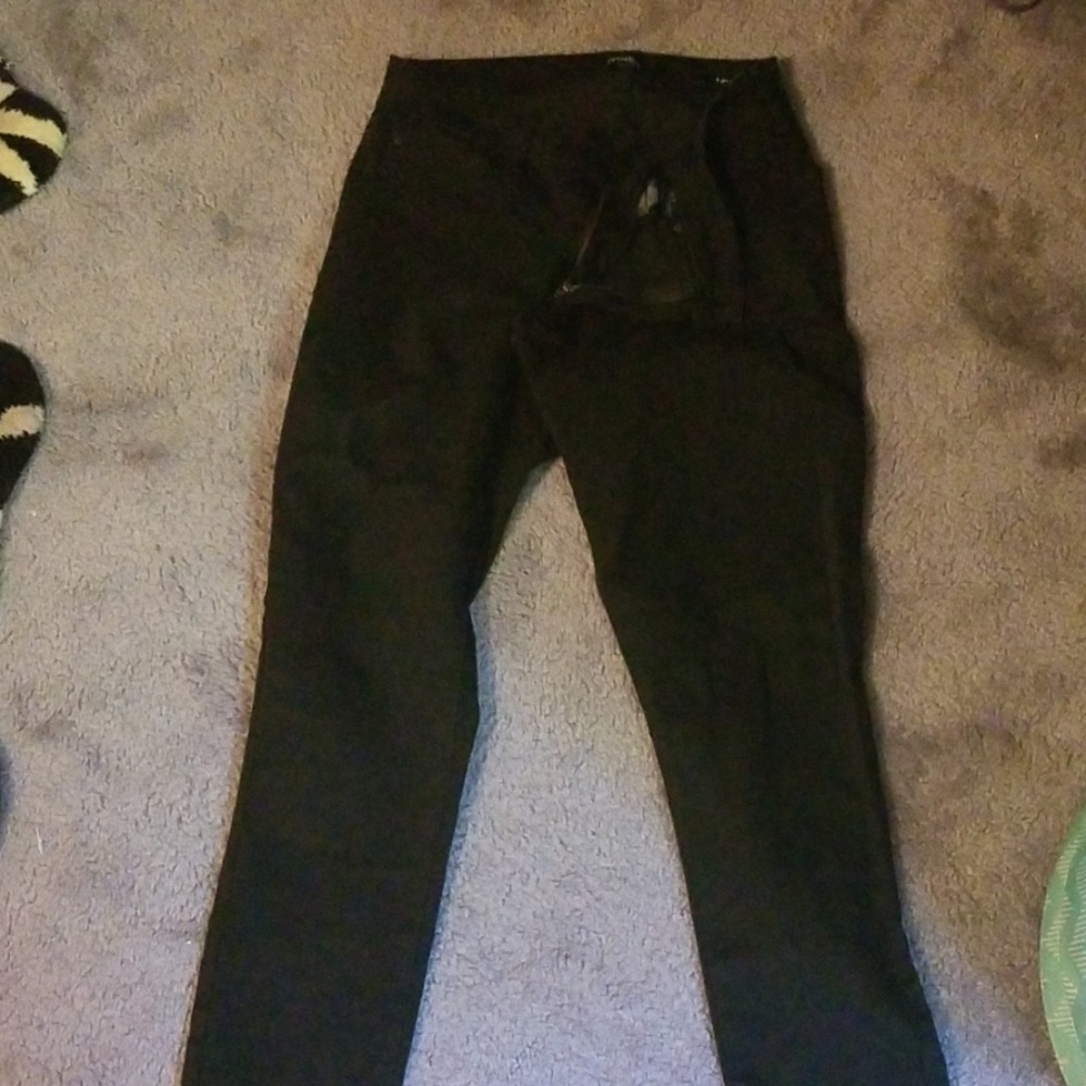 Jones New York black skinny jeans